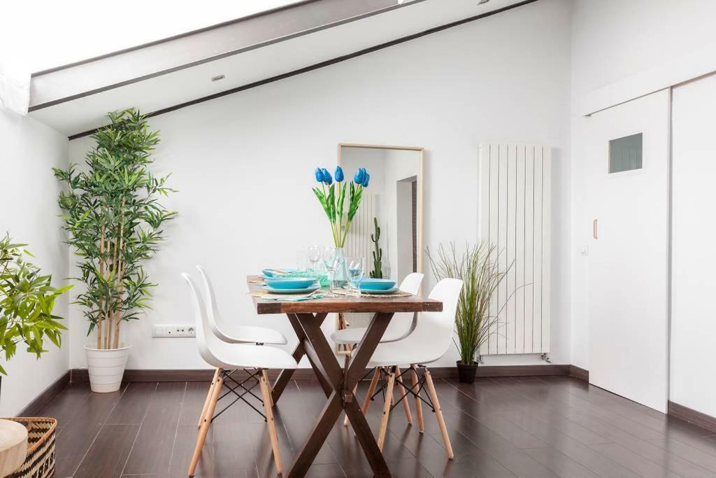 Modern Top Floor Loft At Malasana'S Heart Madrid Esterno foto